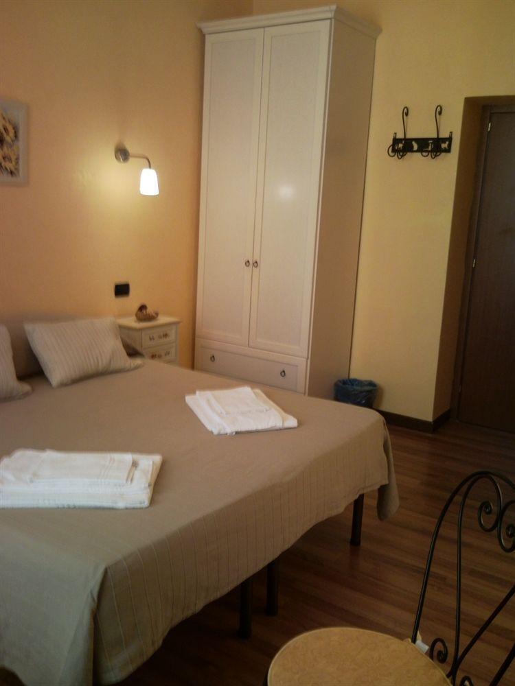 Blue Suite Vatican Guesthouse Рим Екстериор снимка